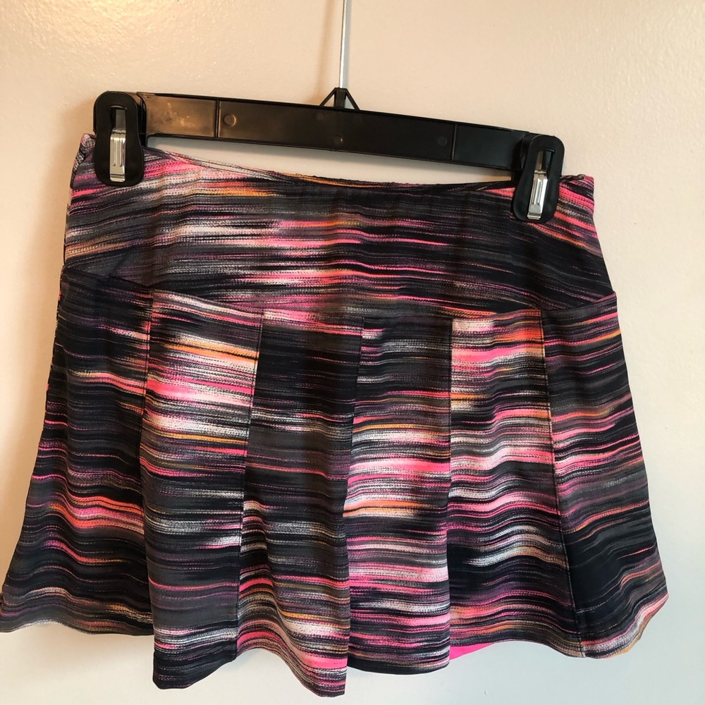 Tail Pink and Black Striped Athletic Skort Sz M